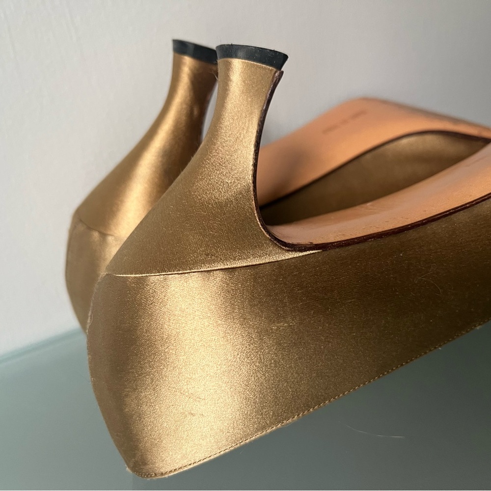 Salvatore Ferragamo Gold Heels with Intricate Design - Picture 6 of 12